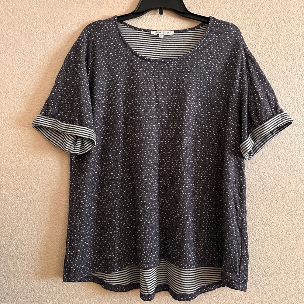 Women's blouse size 2X.